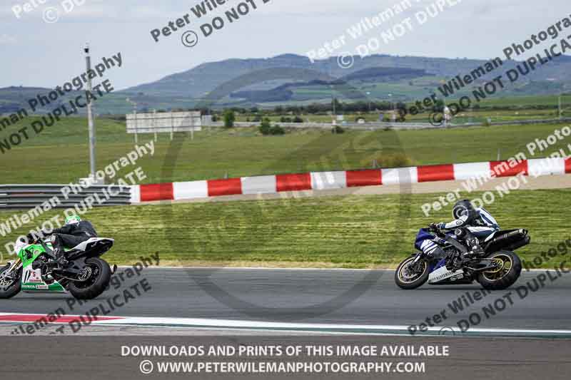 cadwell no limits trackday;cadwell park;cadwell park photographs;cadwell trackday photographs;enduro digital images;event digital images;eventdigitalimages;navarra;no limits trackdays;peter wileman photography;racing digital images;trackday digital images;trackday photos